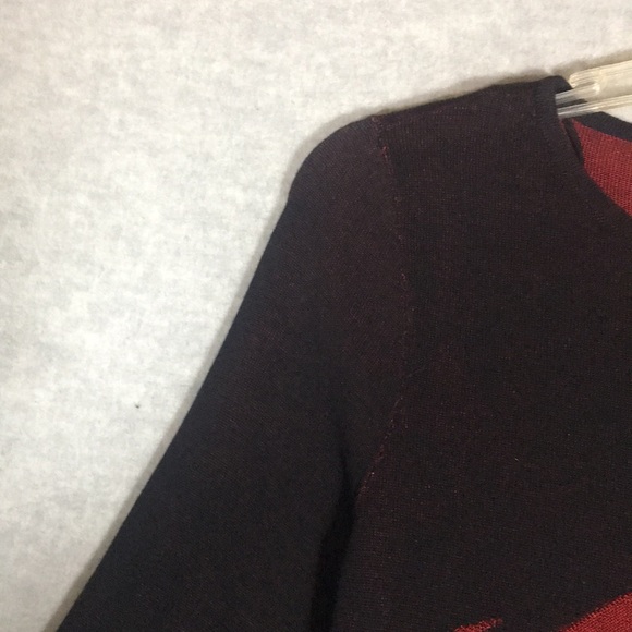 DANA BUCHMAN Asymmetrical Striped Scoop Neck Lightweight Sweater w/3/4 Sleeves - Picture 6 of 16